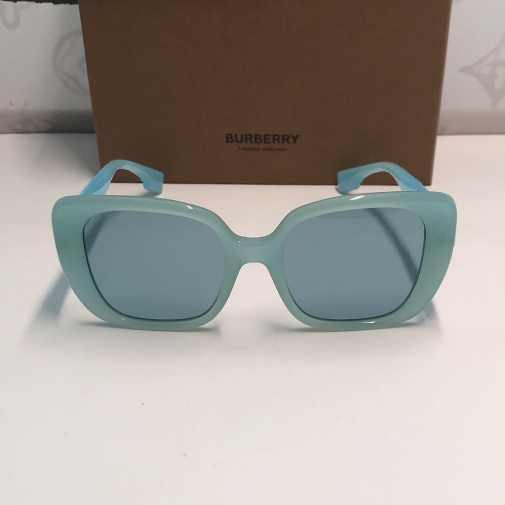 NEW AUTHENTIC Burberry Blue Women's Sunglasses BE4371 4086 - Picture 6 of 13